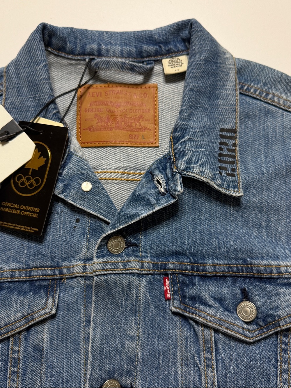 Levi’s 2020 Olympics Hudsons Bay Company Type 3 Denim Trucker Jacket Mens Large - Picture 8 of 12